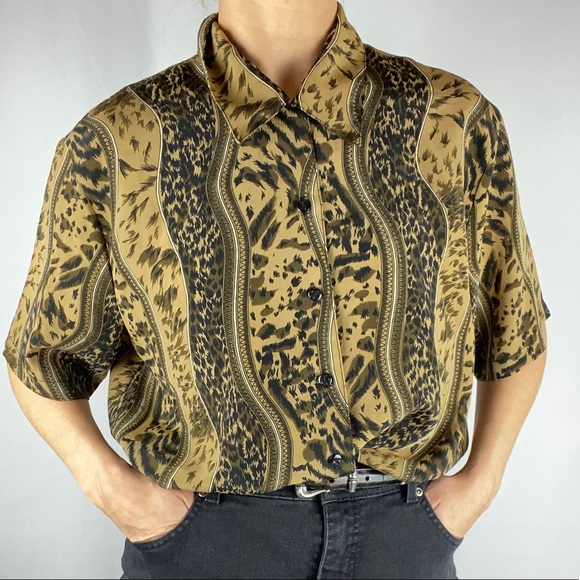 Claudia Richard Animal Print short sleeve blouse - Picture 3 of 5